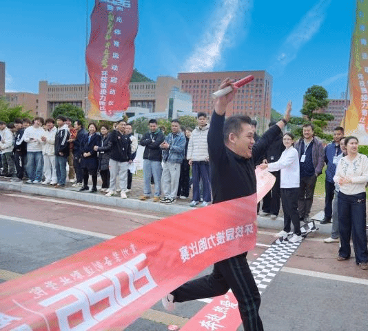 阳光体育润校园 青春奔跑赴热爱——beat365唯一官方网站2026年阳光体育运动正式启动