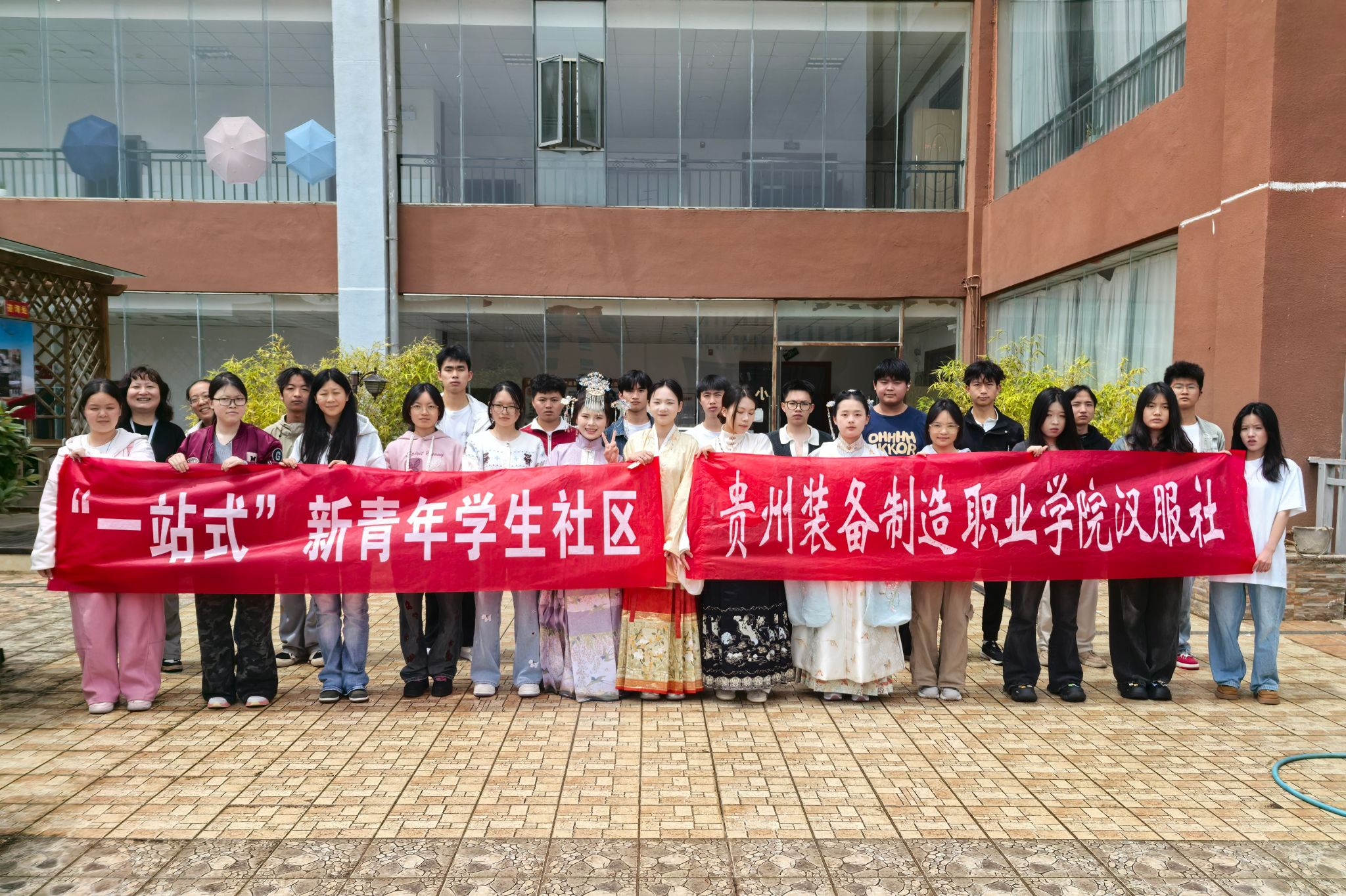 锦绣四时，霓裳和韵——beat365官网墨韵汉服社成功举办汉服雅集活动