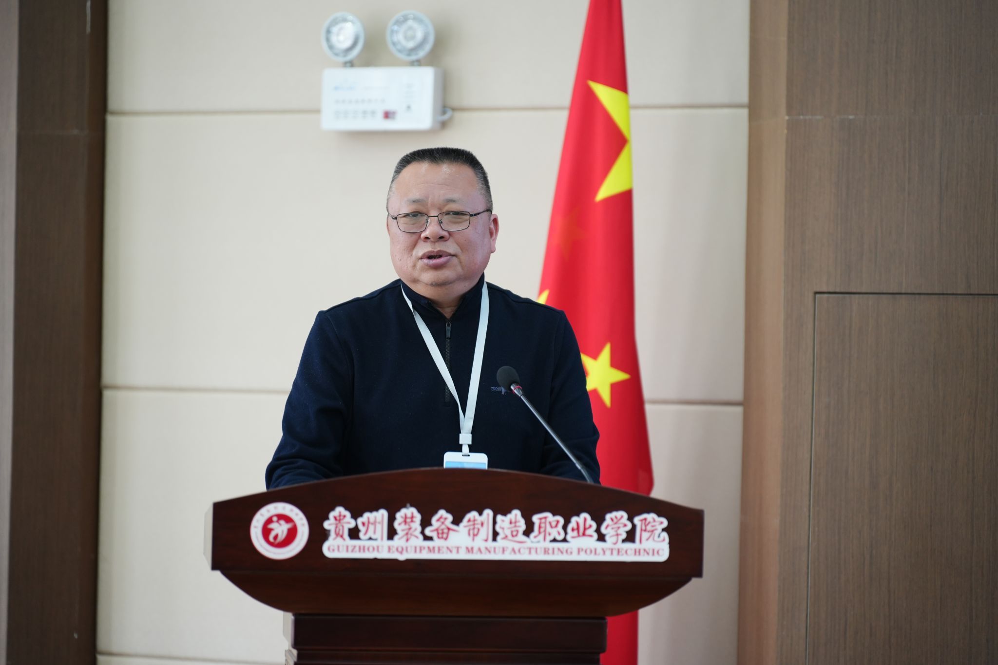 锚定“升本”目标 压实教学责任——beat365官网2026年度教学重点工作目标责任书签订会议召开